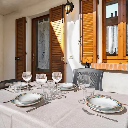 The Court Of The Moon Apartment Barzio